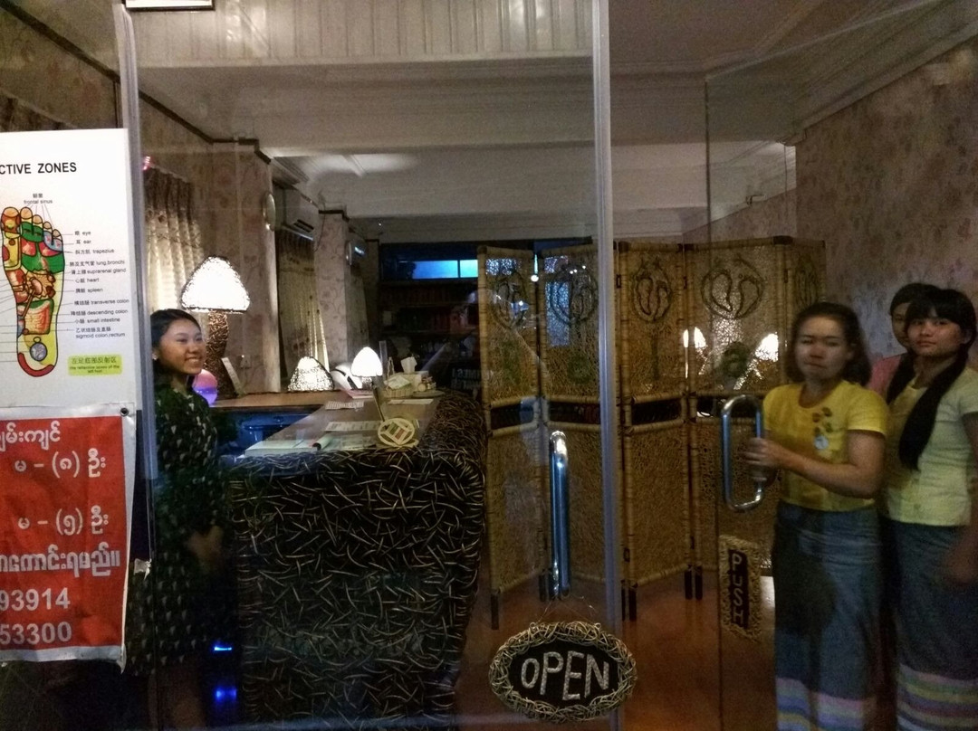 Relax Foot Spa-仰光必去景点