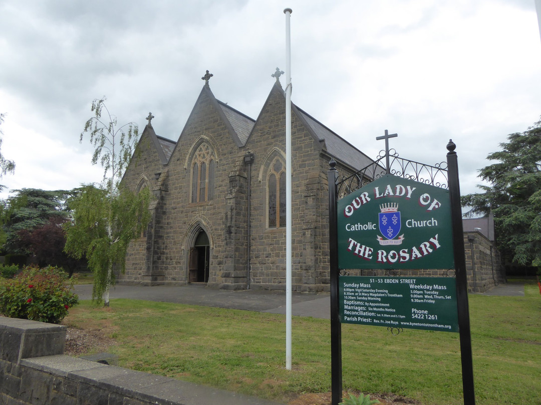 Our Lady of the Rosary Church-凯尼顿必去景点