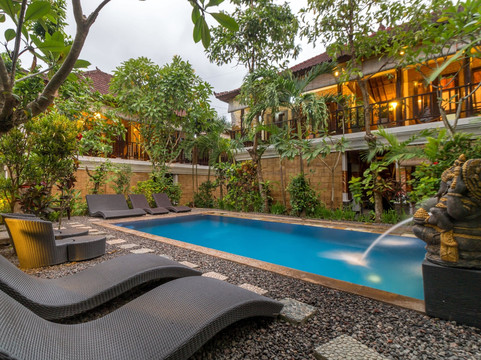 巴厘岛热带酒店主图