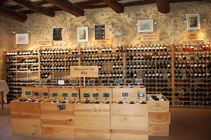 Vinadea - Maison des Vins et Vinotheque-教皇新堡必去景点