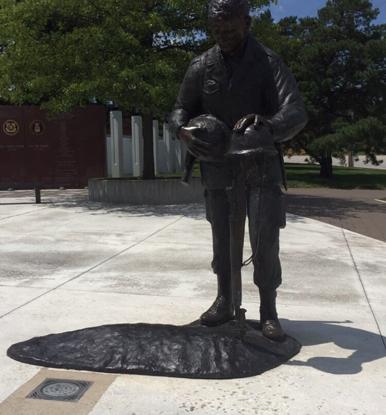 Korean War Veterans Memorial-欧弗兰帕克必去景点