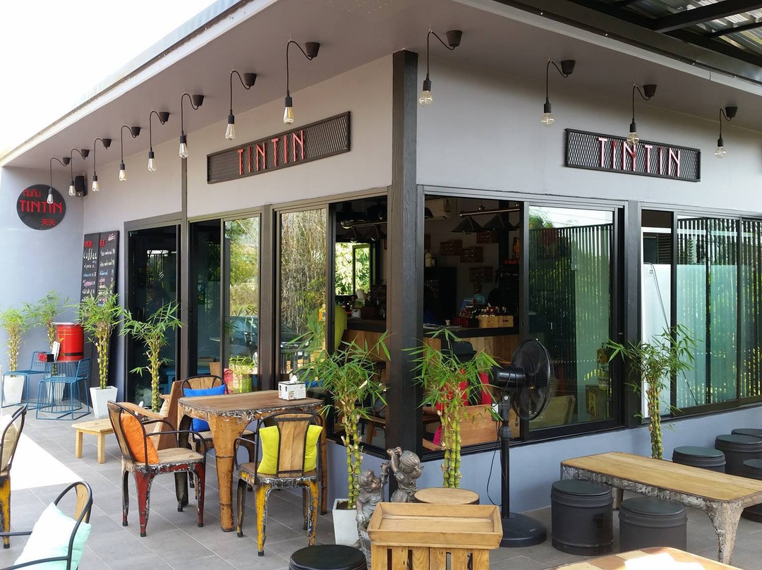 Don Pao餐馆和美食-Tintin Cafe