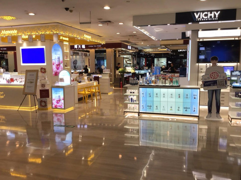 百盛(西大街)-西安市必去景点