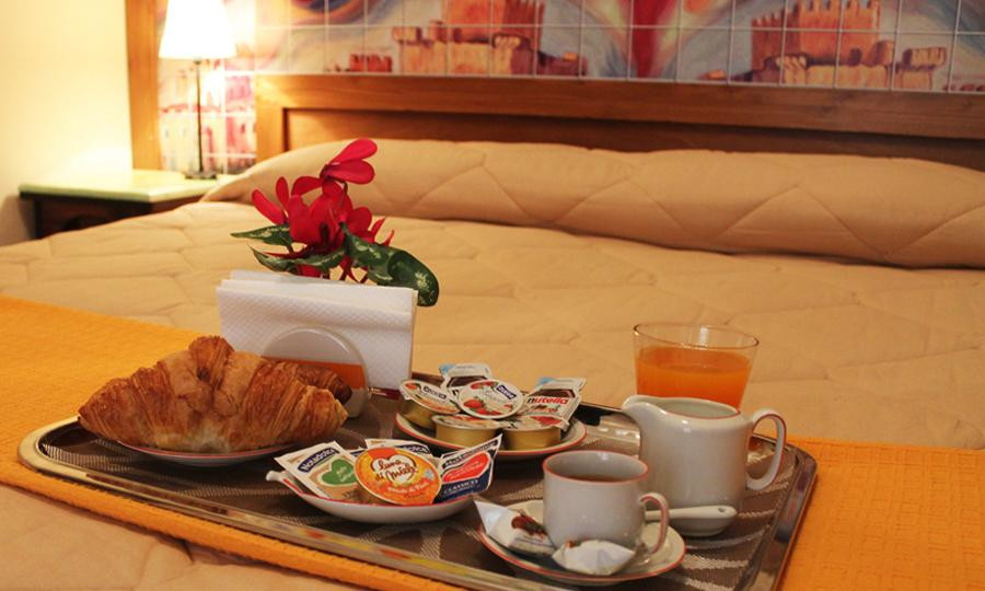 Pietraperzia酒店住宿-Smile Bed & Breakfast