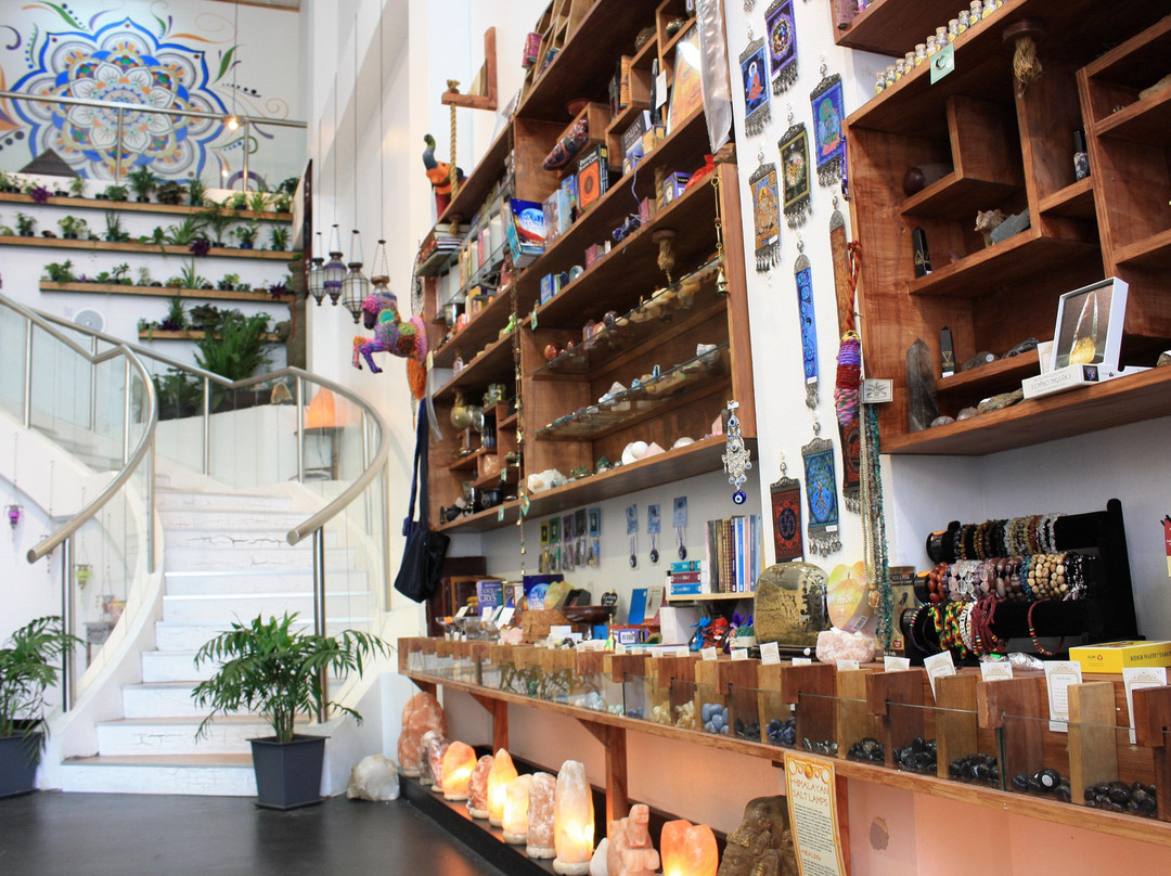 Chameleon New Age Salon-冲浪者天堂必去景点