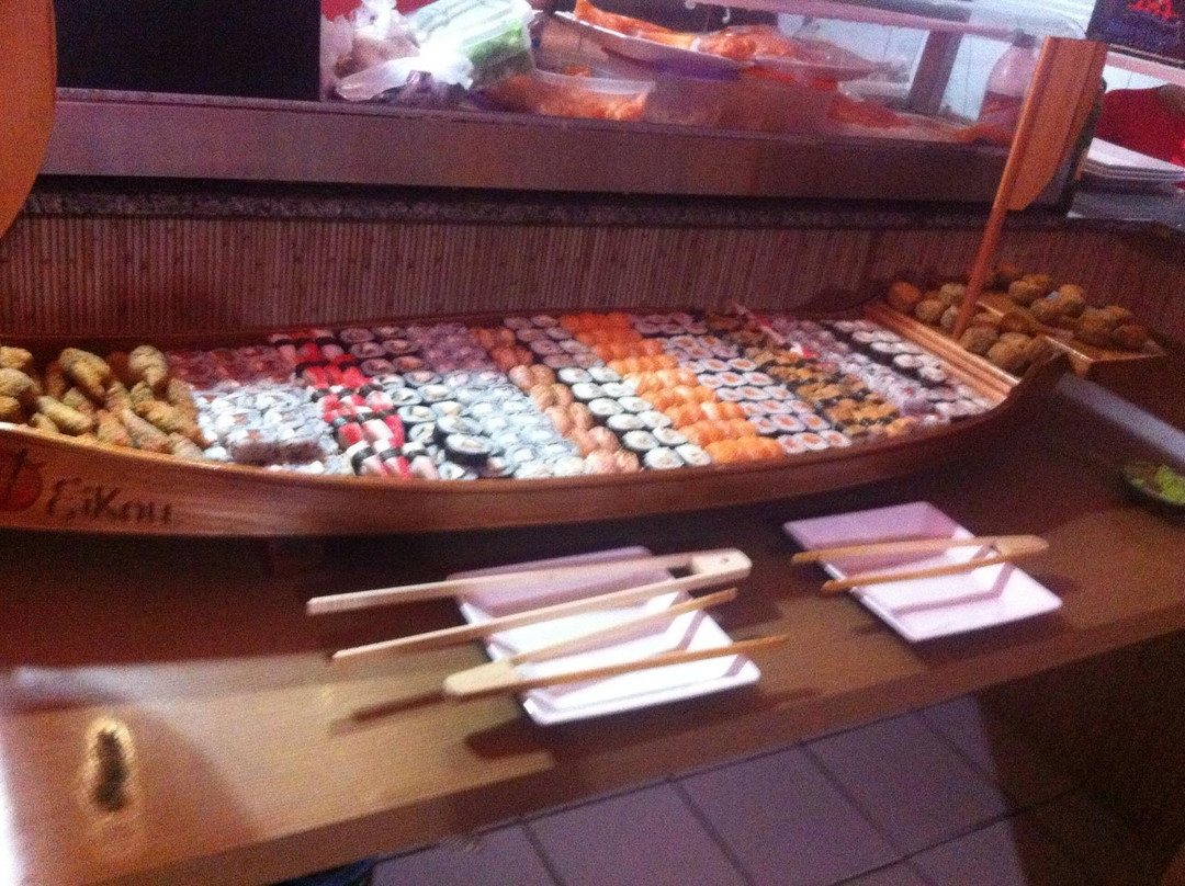 Uramaki Temakeria & Sushibar