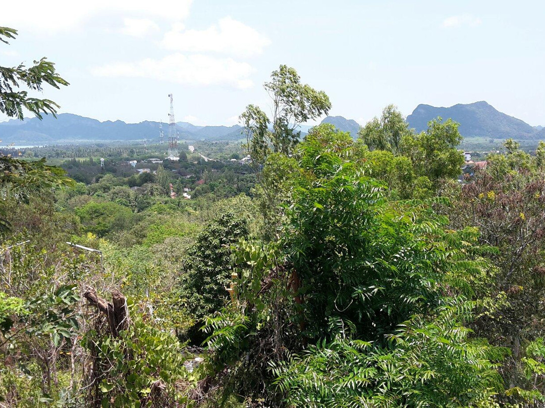 Wat Khao Suwan Pradit-廊塞必去景点