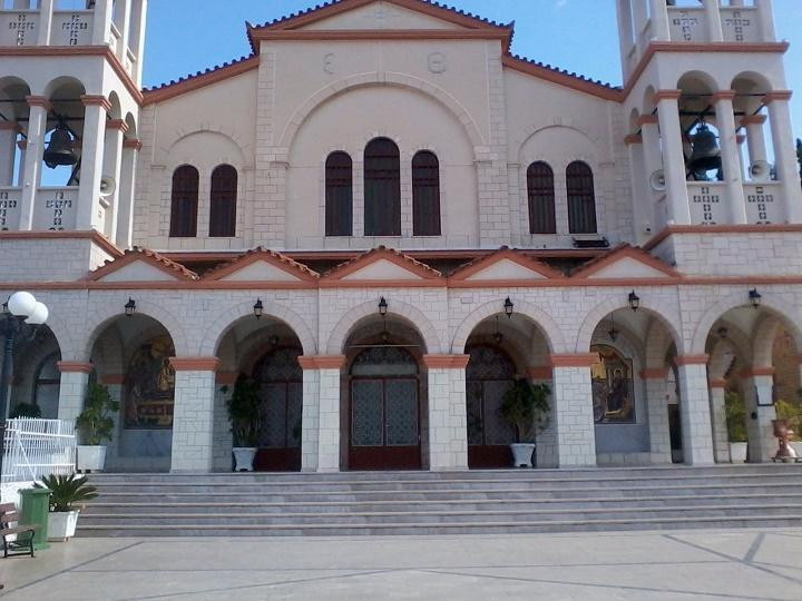 Ieros Naos Evaggelistria-Livadia必去景点