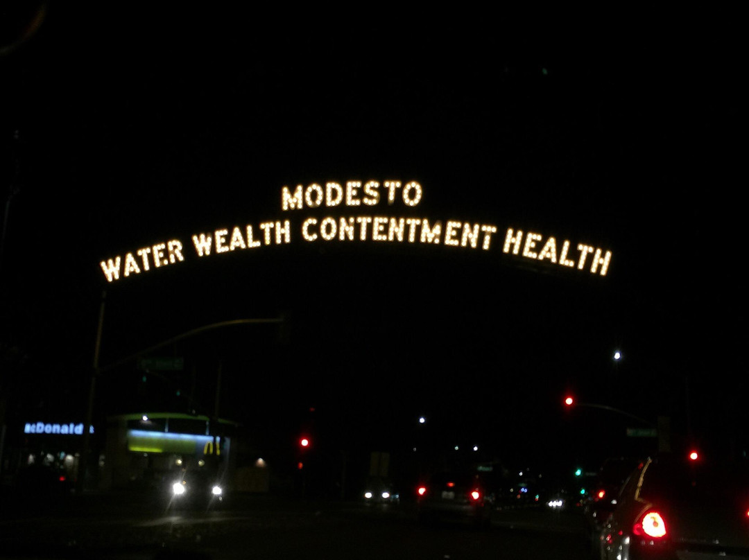 Modesto Arch景点图片