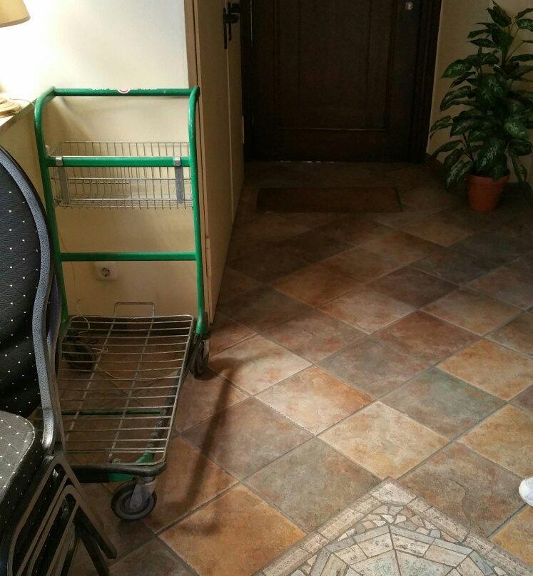 布格-斯图本酒店主图