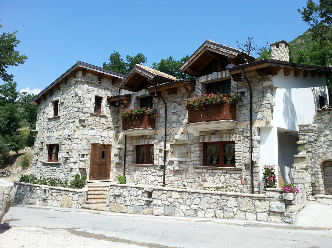 Colledimezzo餐馆和美食-Il Borgo Nero