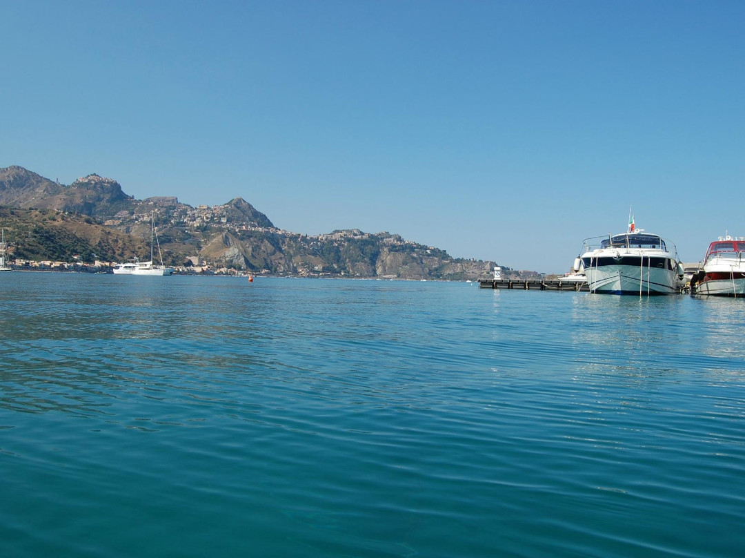 Marina Yachting G.S.G. S.R.L.-Giardini Naxos必去景点