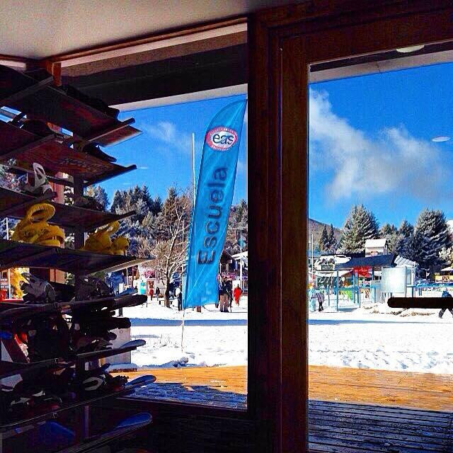 Eas Escuela Argentina de Snowboard & Ski-圣卡洛斯-德巴里洛切必去景点