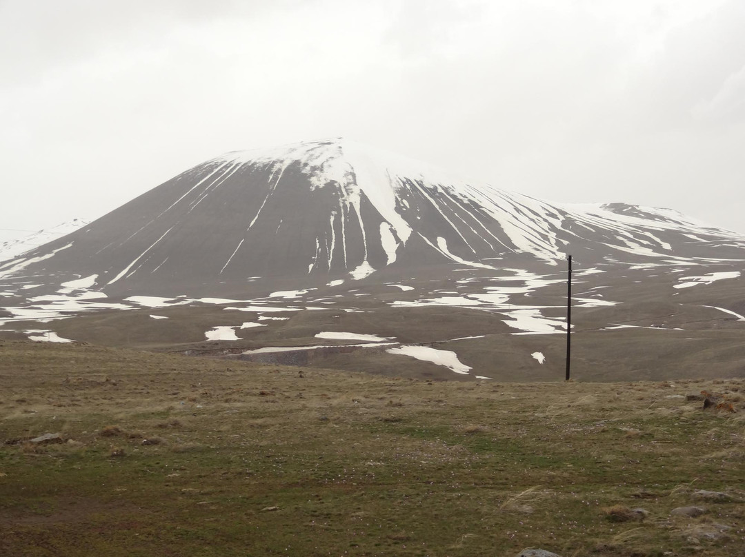Vardenyats Pass (Selim Pass)景点图片