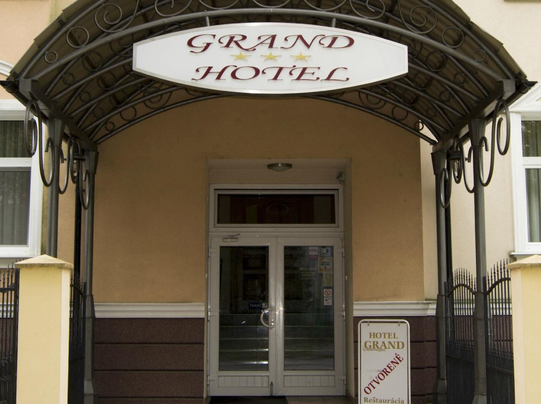 Nove Zamky酒店住宿-Hotel Grand