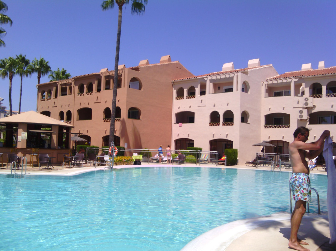 卡拉德米哈斯酒店住宿-好朋友斯海滩俱乐部