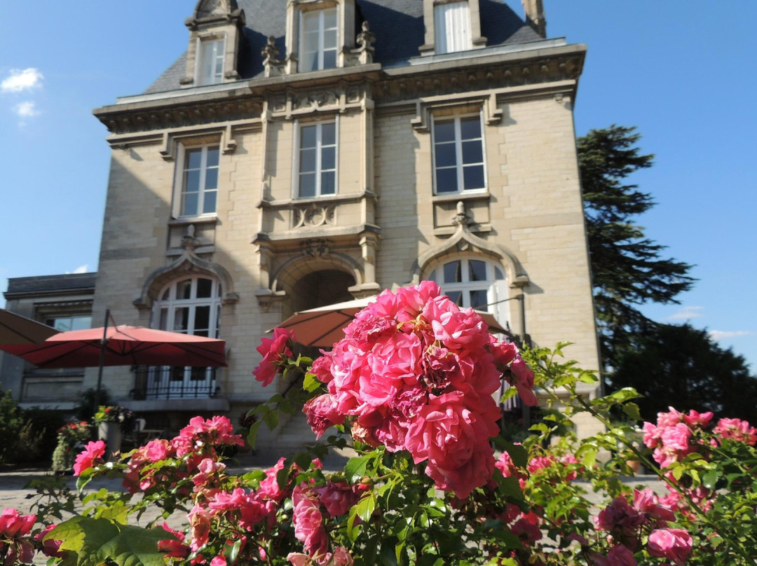 Champagne Michel Gonet-埃佩尔内必去景点