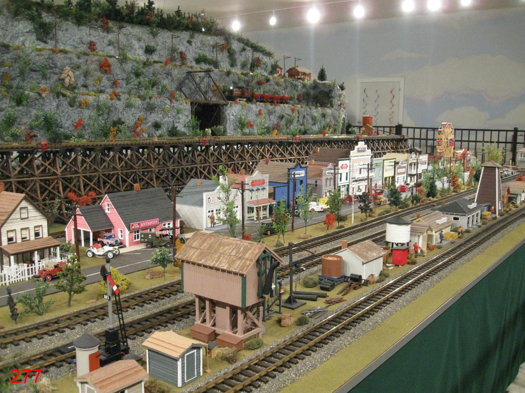 Friar Mountain Model Railroad Museum景点图片