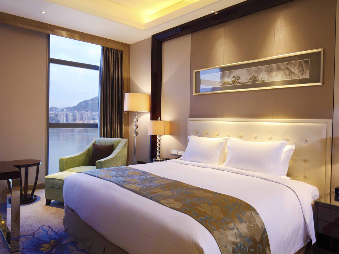 重庆万州富力希尔顿逸林酒店主图