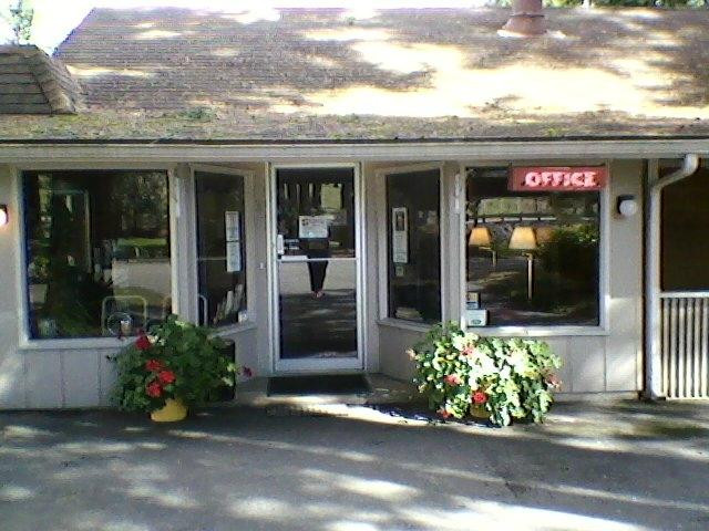 Riverside Lodge Motel