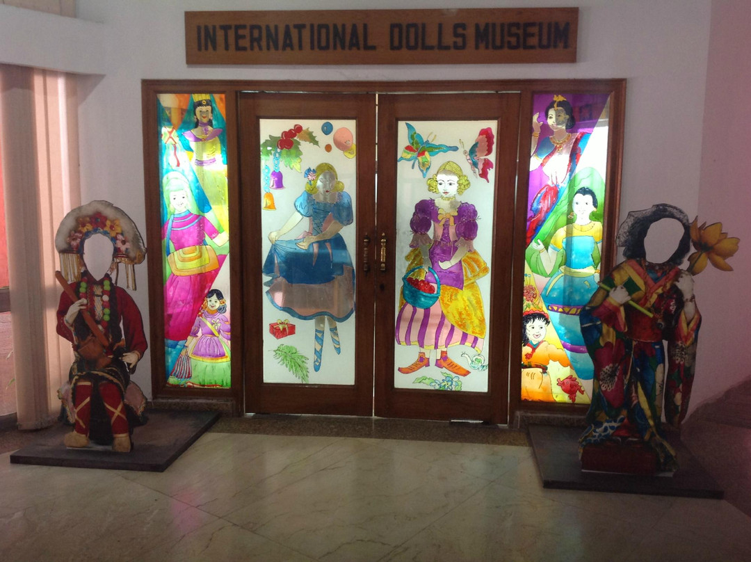 International Dolls Museum