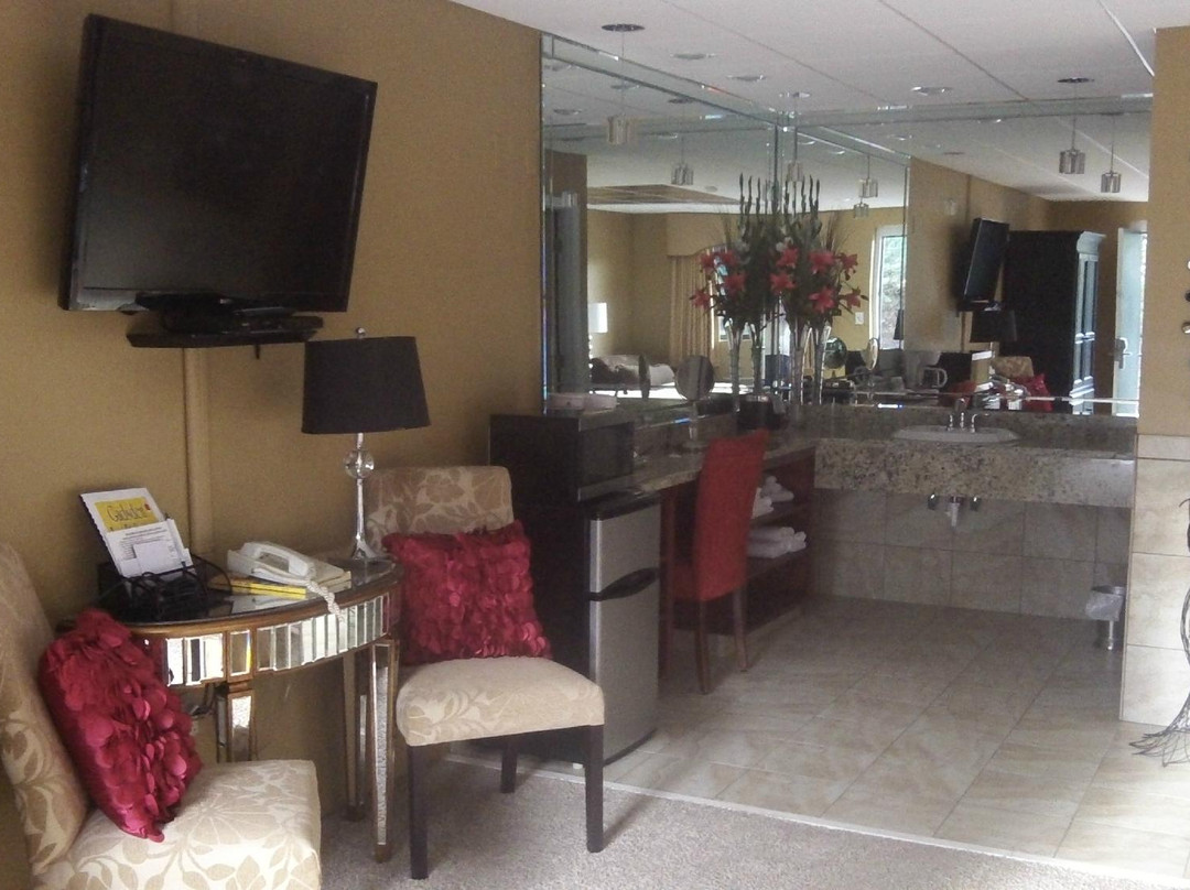 Gadsden Inn & Suites主图