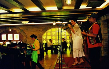 锦都皇冠酒店（八一广场火车站店）主图