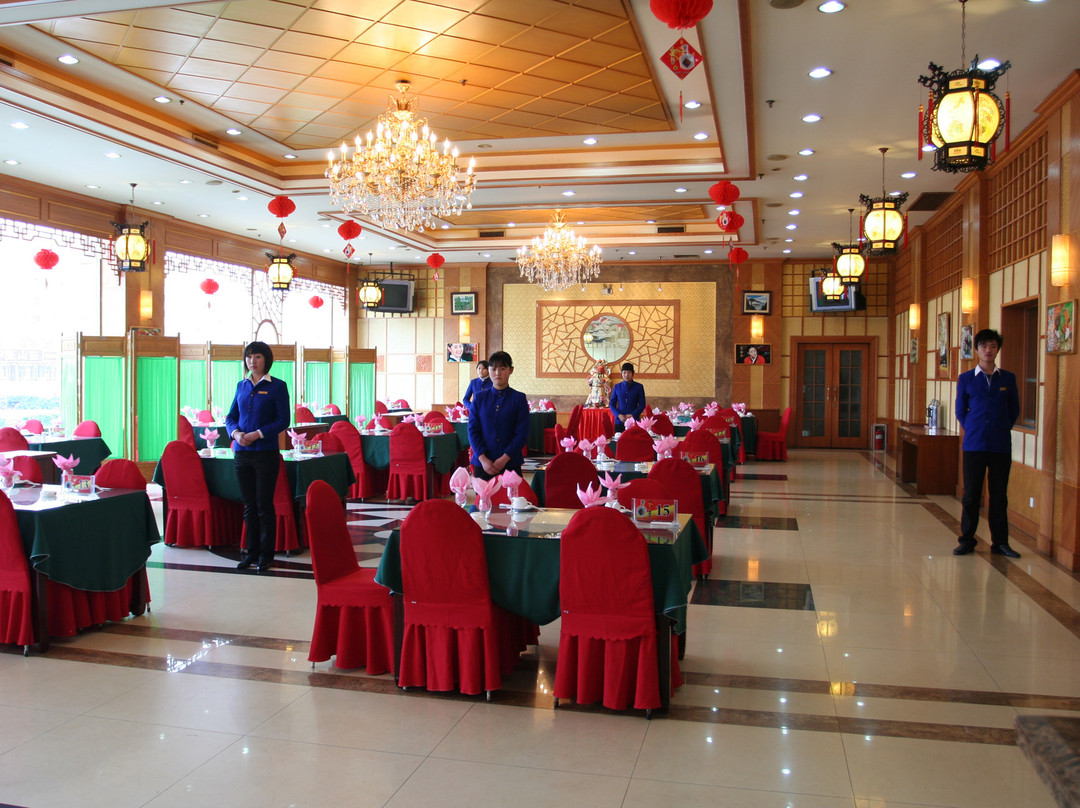 龙口大酒店主图