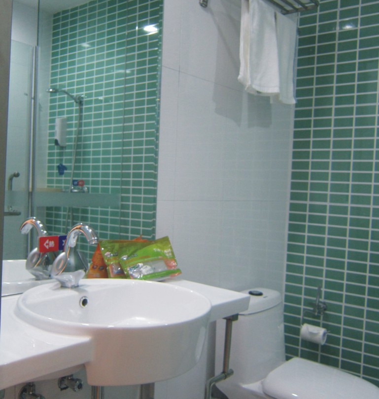 布丁严选酒店（杭州火车东站闸弄口地铁站店）主图