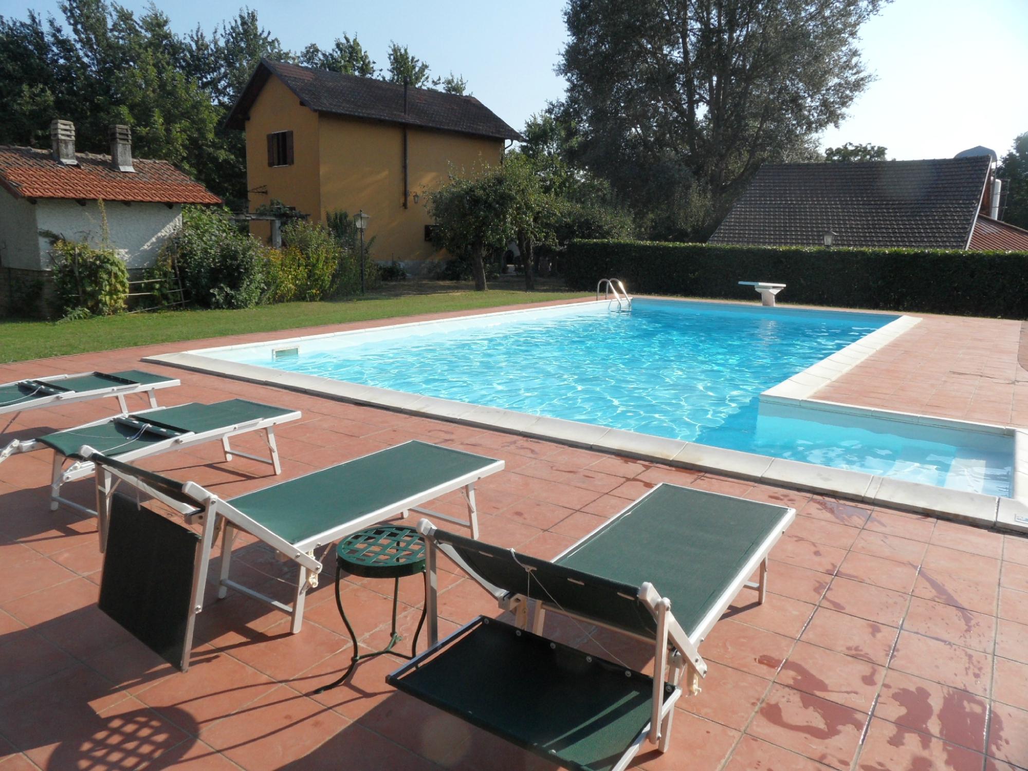 Bed and Breakfast Ciurli-泳池