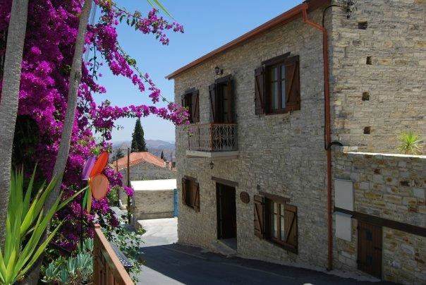 Iosiphis Stonebuilt House主图