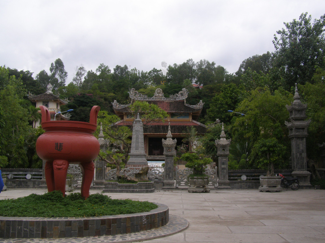 龙山寺-芽庄必去景点