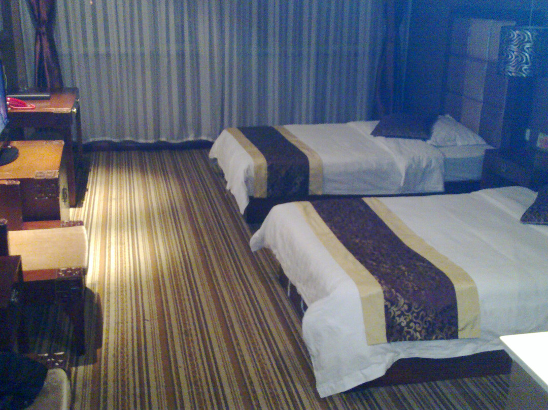 乌拉特前旗英丽泽大酒主图