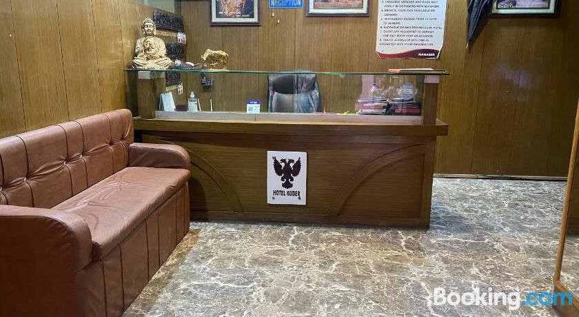 SPOT ON 86817 Hotel Kuber