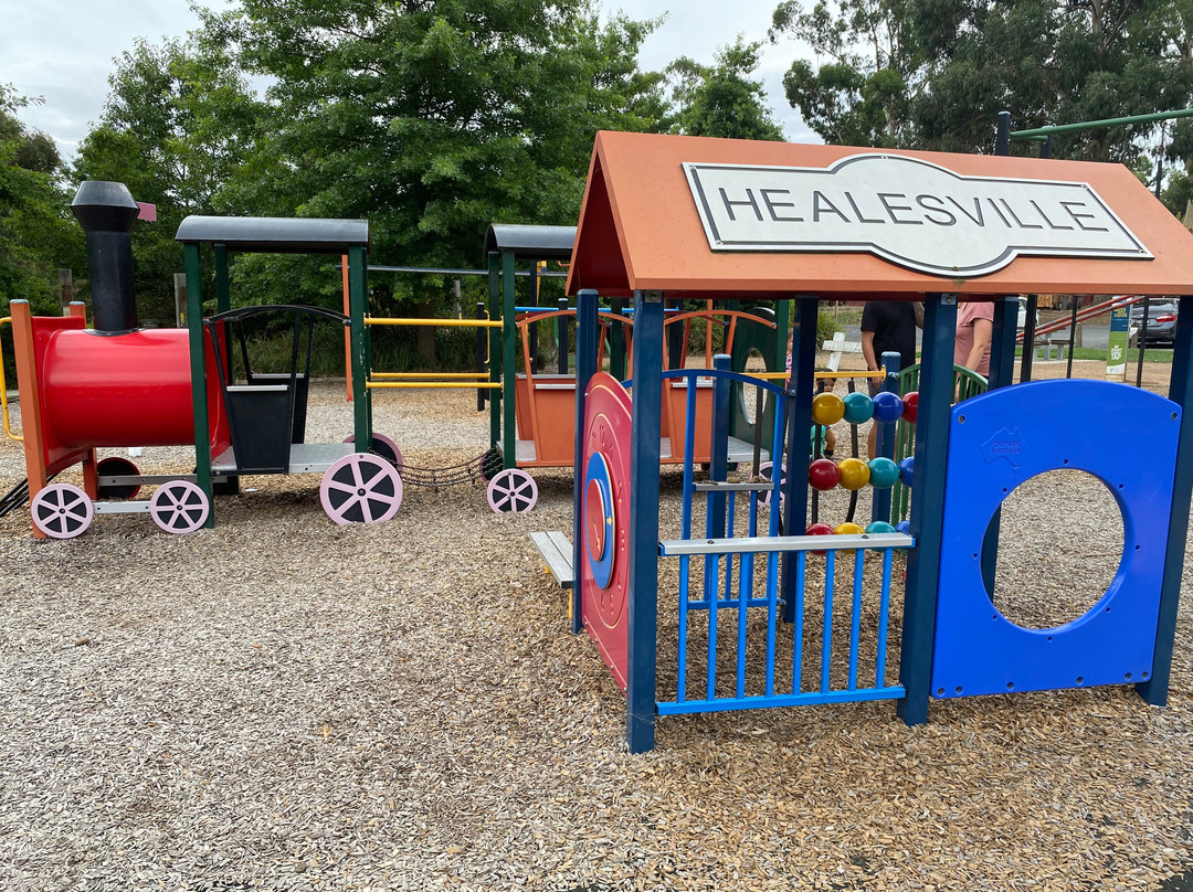 Healesville Train Station Playground景点图片