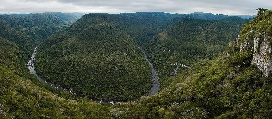 费拉杜拉公园（马蹄公园）-卡内拉必去景点