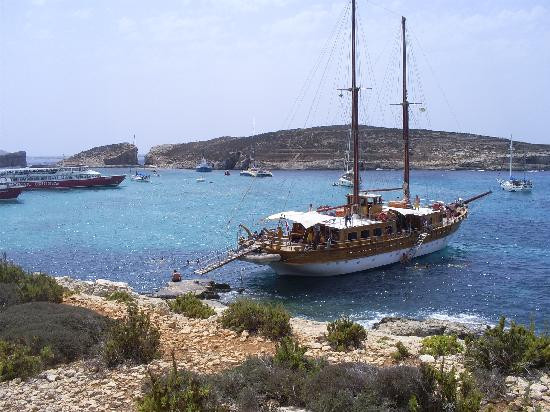 Blue Lagoon-Comino必去景点