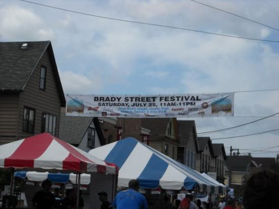 E Brady Street-密尔沃基必去景点