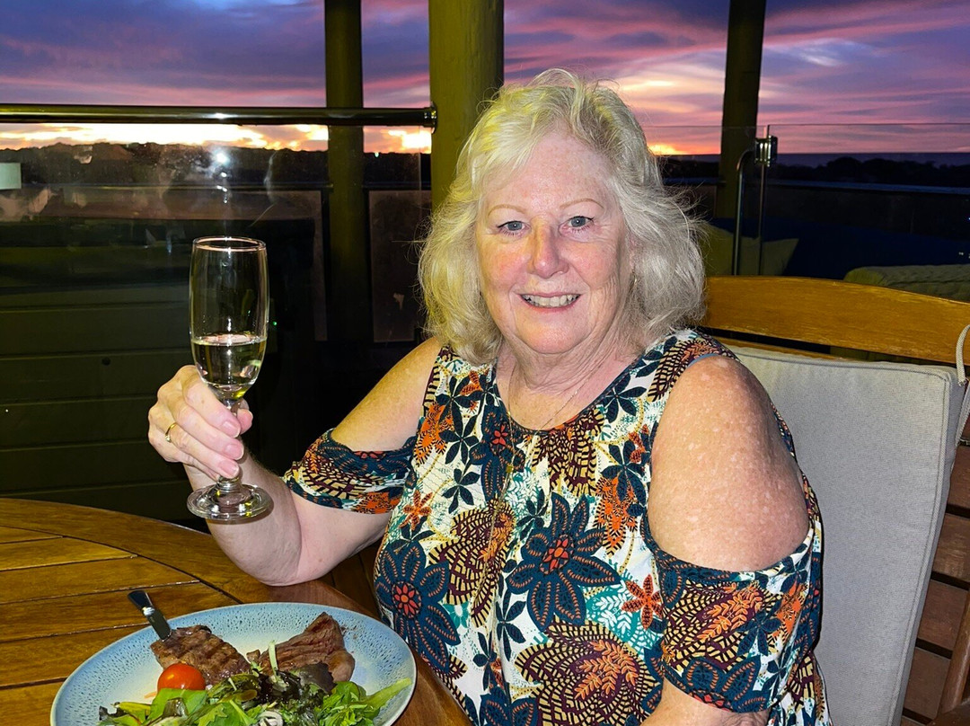 On the Deck at Shark Bay主图