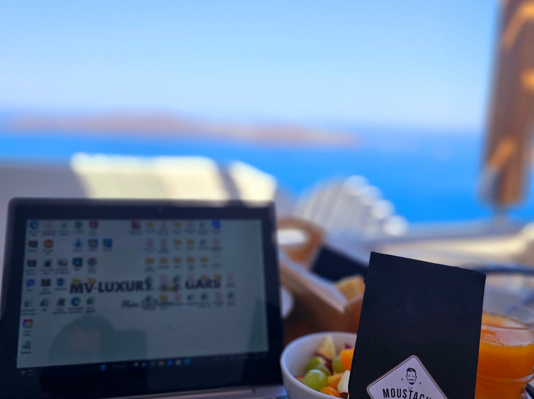 银河套房温泉酒店主图