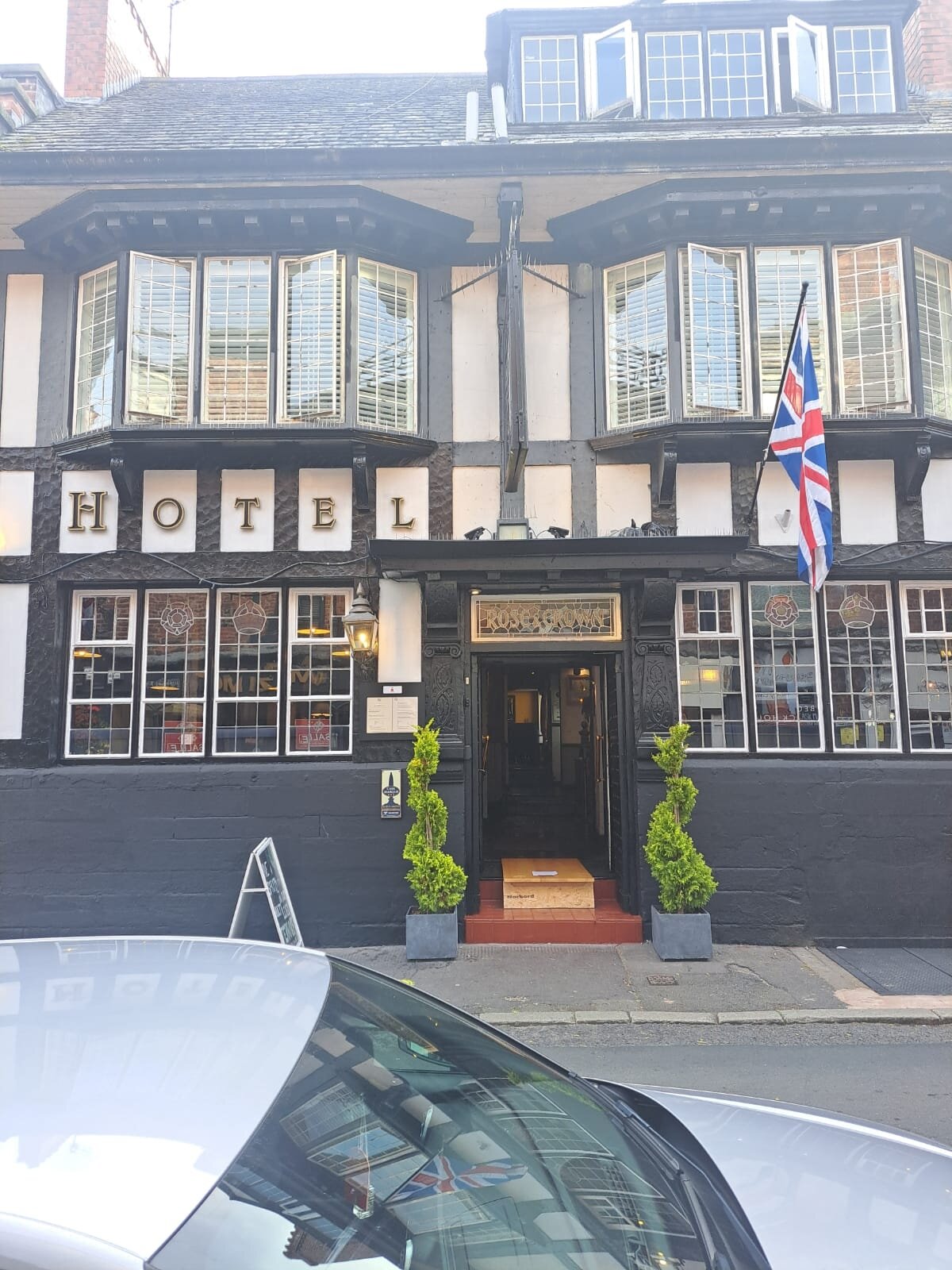 Rose & Crown Inn-官方