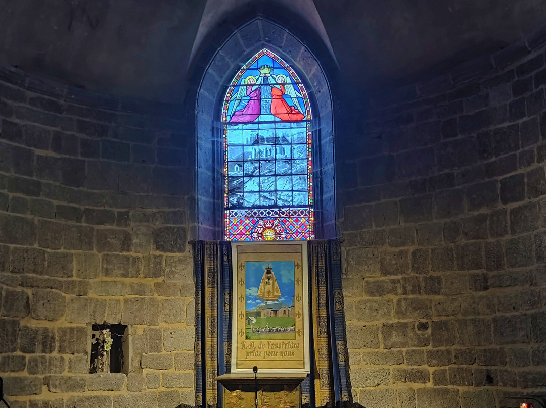 Église Saint-André-Besse-et-Saint-Anastaise必去景点