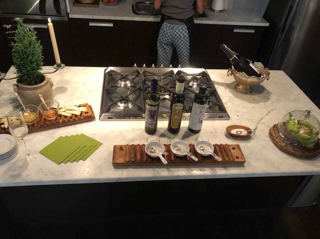 Extra Virgin Cooking Classes-蒙特卡蒂尼－泰尔梅必去景点