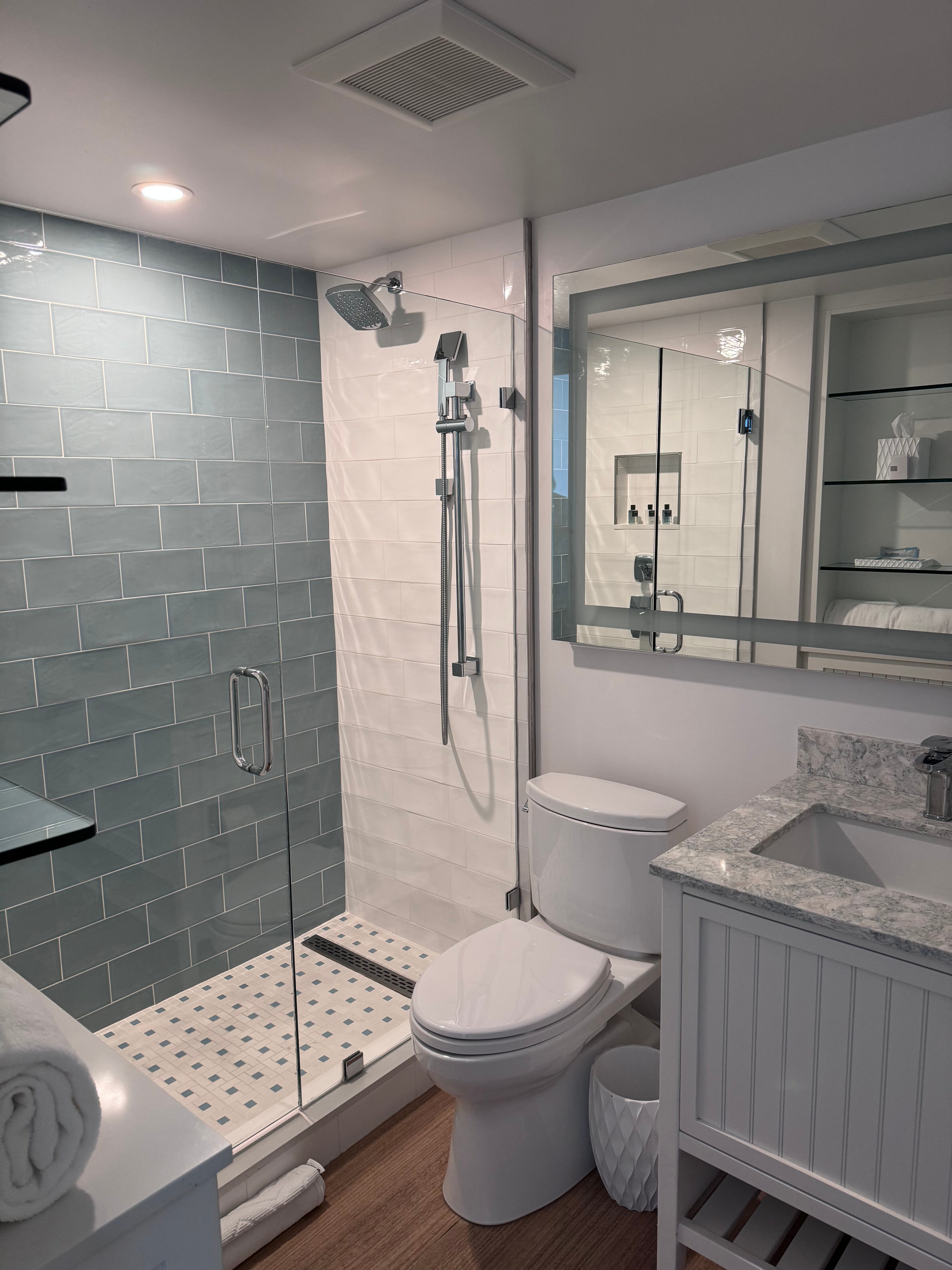 Jupiter Beach Resort & Spa-浴室