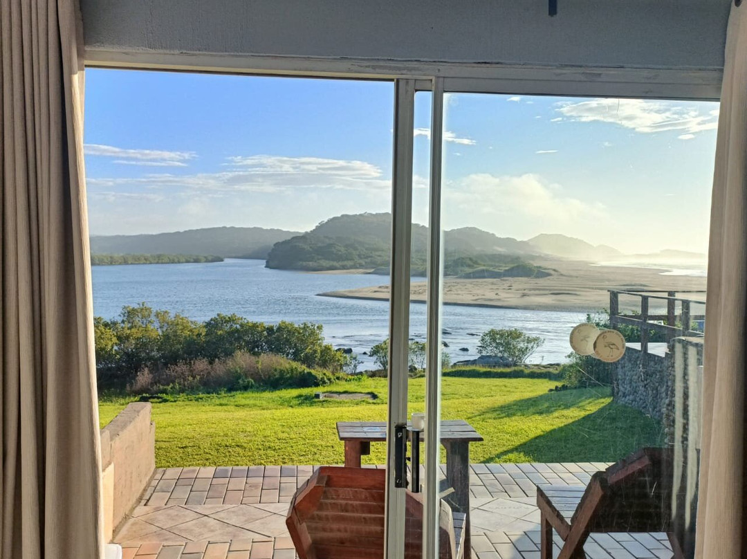 Wavecrest Beach Hotel & Spa主图