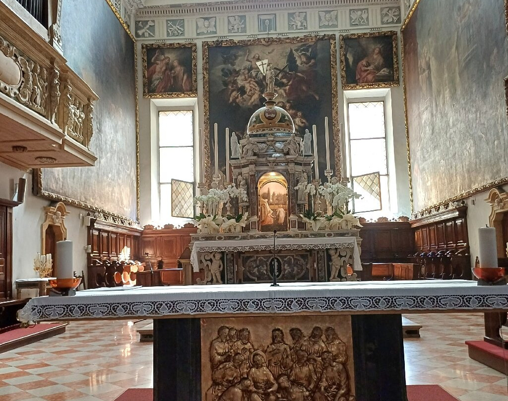 Duomo Di Santa Maria Maddalena-代森扎诺-德尔加达必去景点