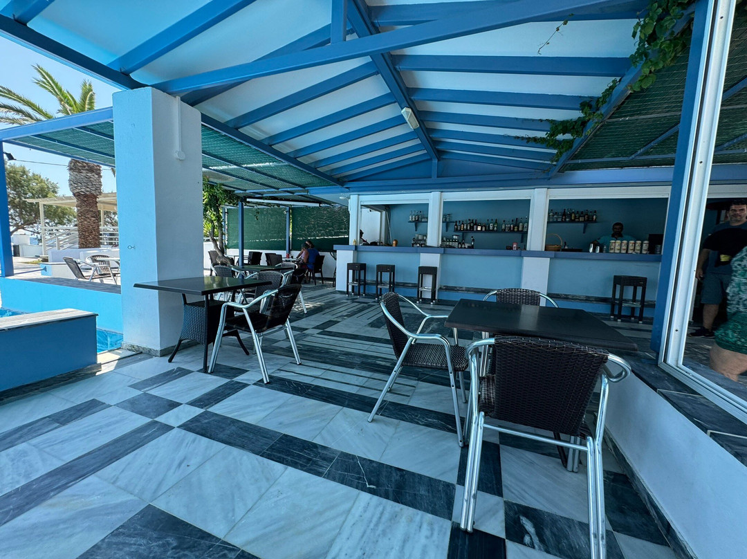 Zefiros Beach Hotel主图