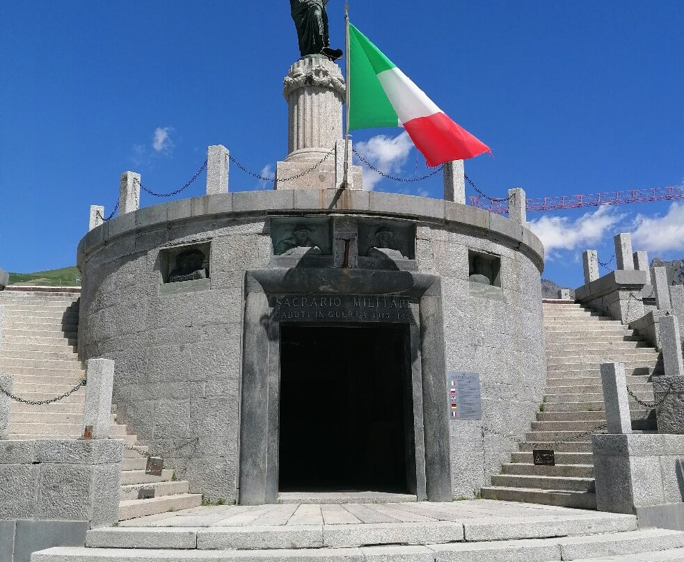 Sacrario militare del Passo Del Tonale-Passo del Tonale必去景点