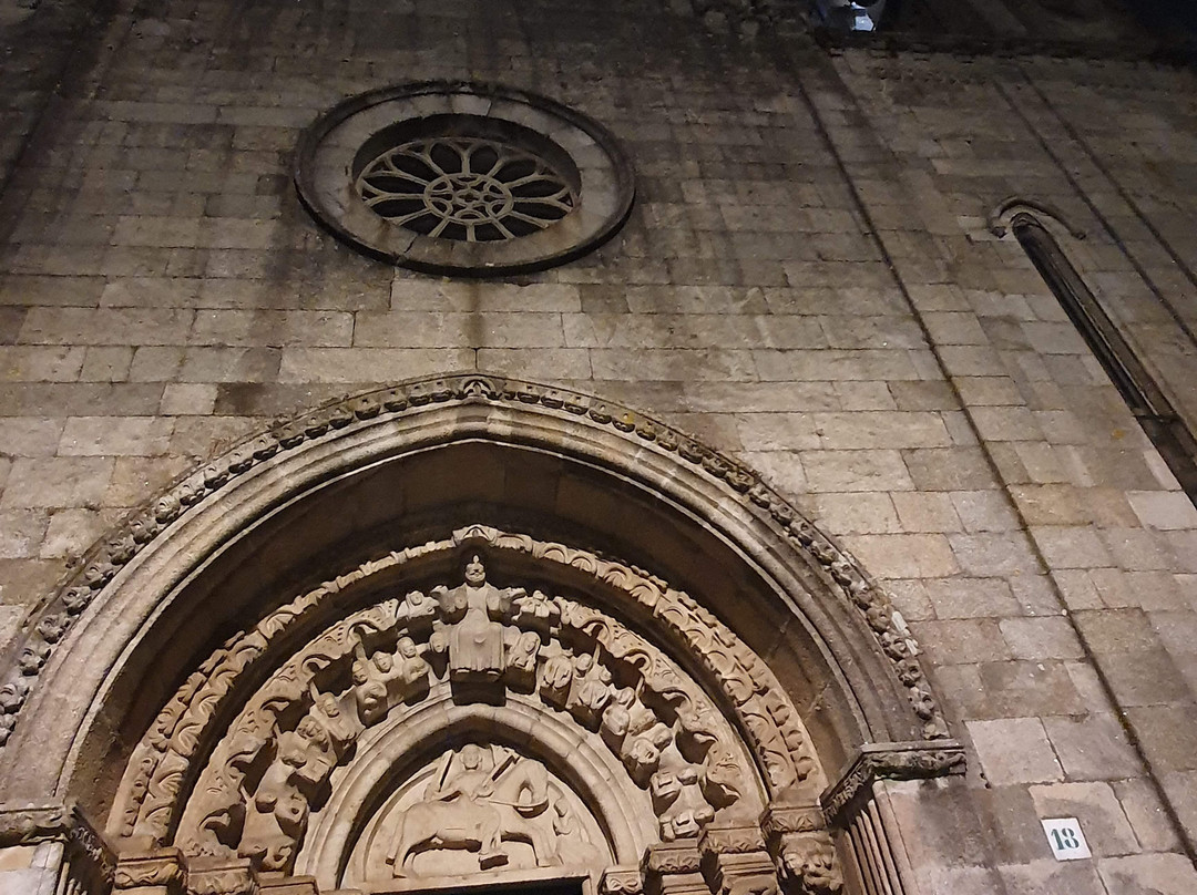 Iglesia de Santiago景点图片