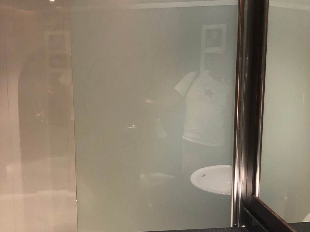 洛萨斯大酒店主图